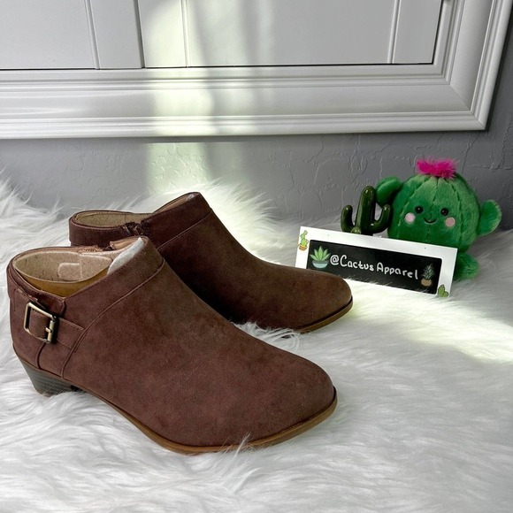 NEW LifeStride Women's Alexi Ankle Boot Size 10 Wide - Picture 1 of 10